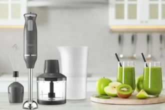 Usando o mixer elgin 3 em 1 para preparar uma sopa cremosa.