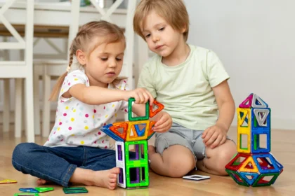 Categoria Infantil e Brinquedos: educativos, bonecos e jogos